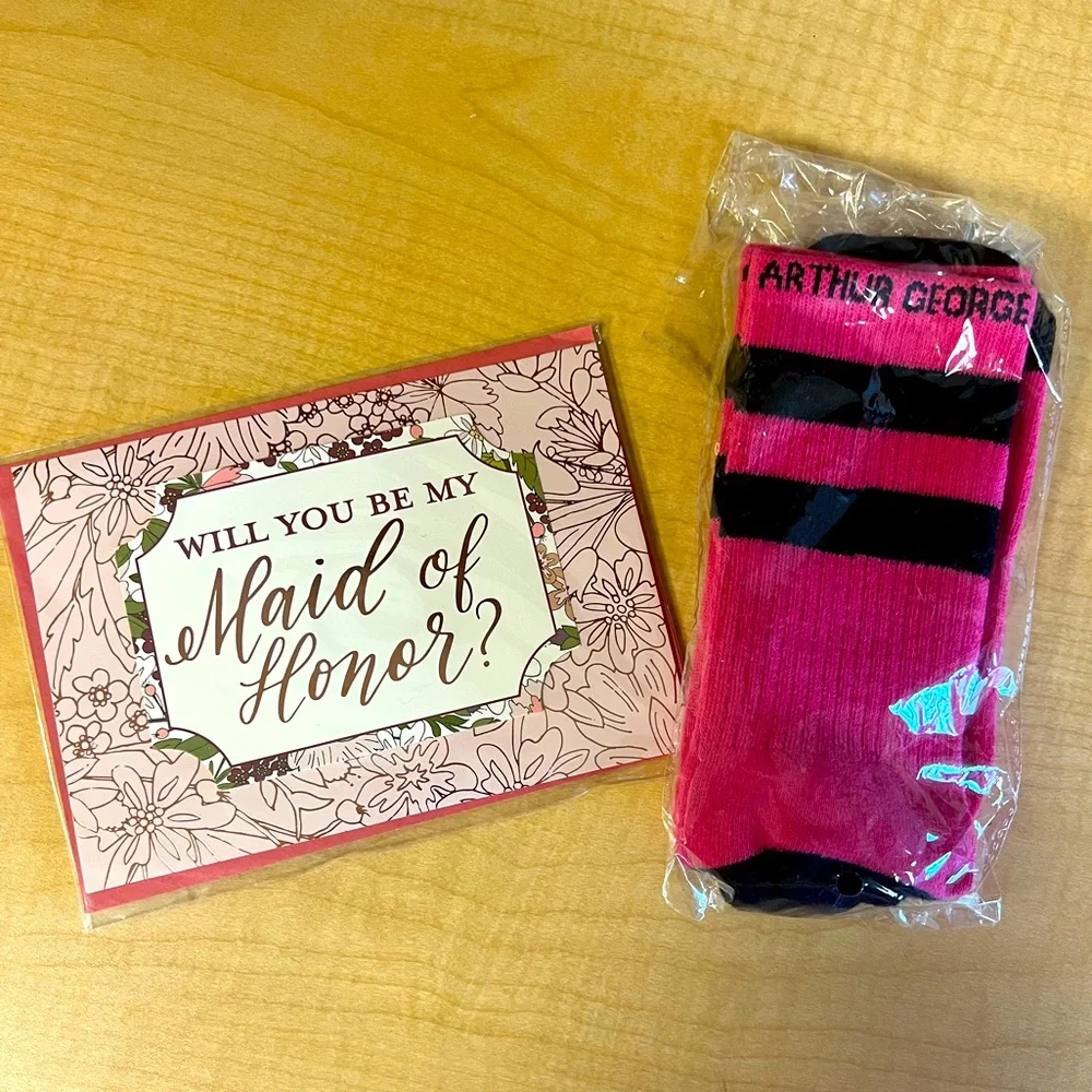 NEW. Arthur George Maid of Honor Socks + Card